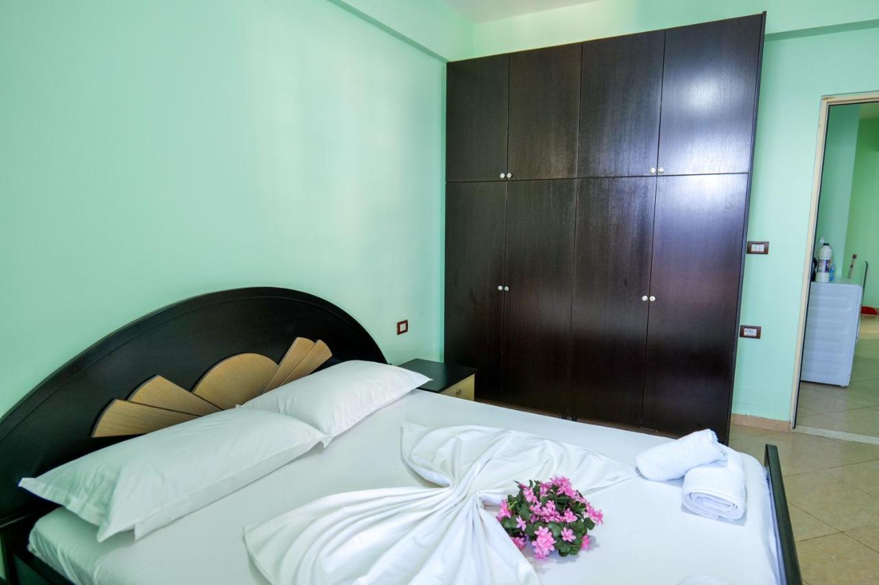 Rei Apartments Sarandë Exterior foto