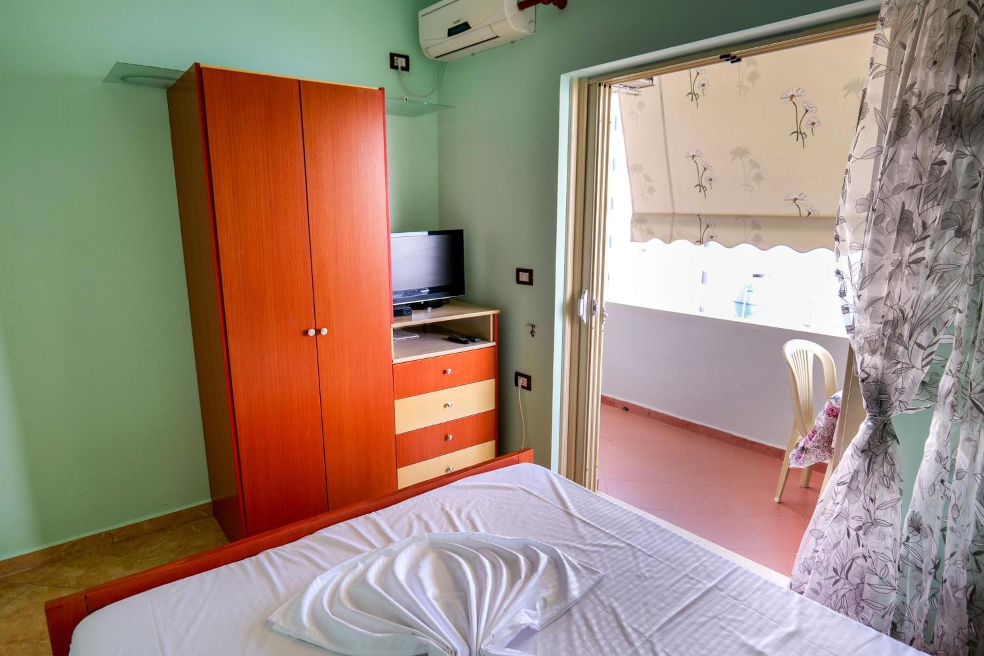 Rei Apartments Sarandë Cameră foto